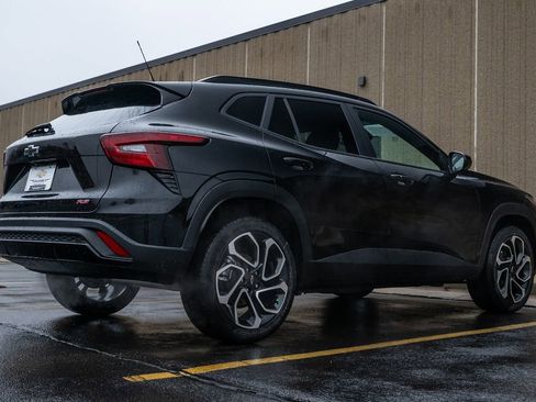 New 2026 Chevrolet Trax RS image 7