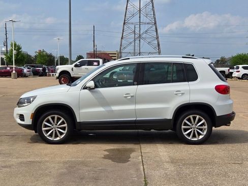 Used 2017 Volkswagen Tiguan Wolfsburg Edition AWD/4WD image 8