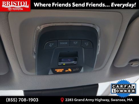 Used 2026 Toyota Corolla Cross L image 23