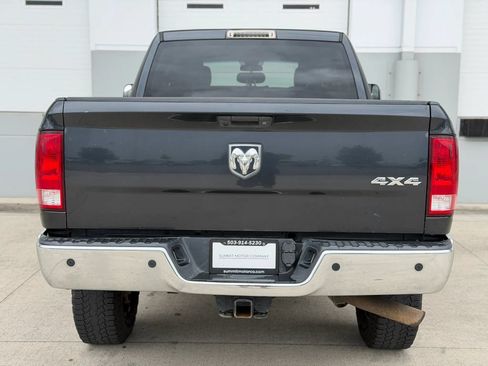 Used 2018 RAM 2500 Tradesman w/ Chrome Appearance Group AWD/4WD image 4