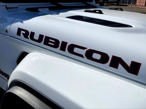 Used 2024 Jeep Wrangler Unlimited Rubicon image 9