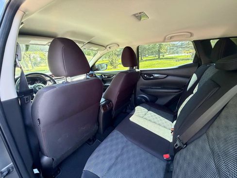 Used 2018 Nissan Rogue Sport SV AWD/4WD image 14