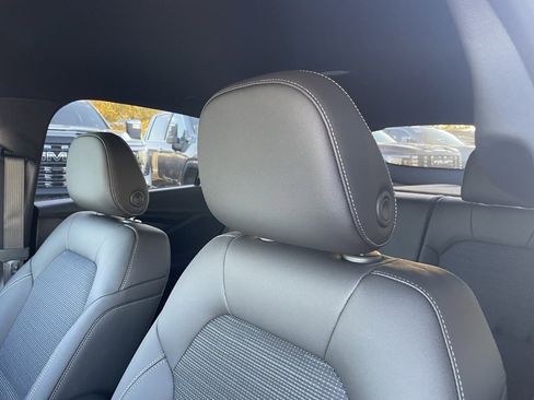 New 2026 Buick Envista Preferred w/ Advanced Safety Package image 21