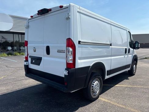 Used 2025 RAM ProMaster 2500 w/ Convenience Group FWD image 5