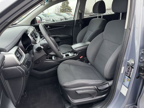 Used 2020 Kia Sorento LX image 14