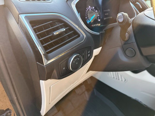 Used 2019 Ford Edge Titanium w/ Equipment Group 301A FWD image 14