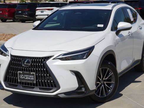 Used 2025 Lexus NX 250 FWD w/ Accessory Package (Z1) image 1