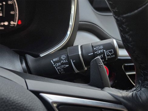 Used 2023 Acura MDX SH-AWD w/ Technology Package image 35