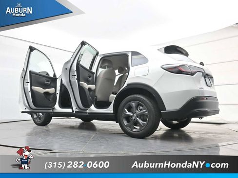 New 2026 Honda HR-V LX image 34