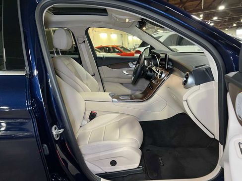 Certified 2021 Mercedes-Benz GLC 300 4MATIC image 12