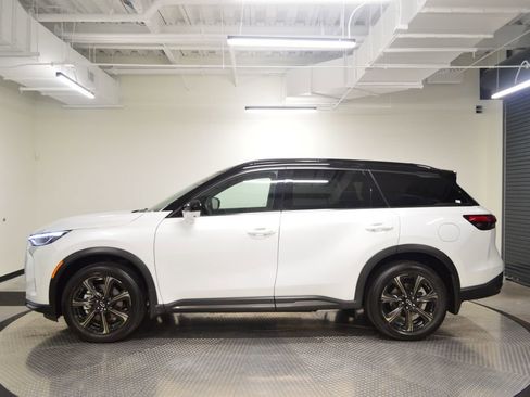 Certified 2026 INFINITI QX60 Autograph w/ Dark Cargo Package AWD/4WD image 2