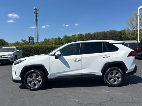 Used 2024 Toyota RAV4 XLE AWD/4WD image 12