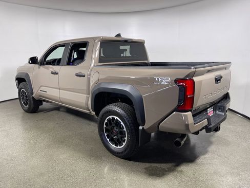 New 2026 Toyota Tacoma TRD Off-Road AWD/4WD image 5