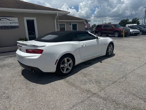 Used 2017 Chevrolet Camaro LT RWD image 5