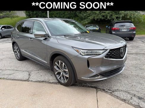 Used 2024 Acura MDX SH-AWD w/ Technology Package image 3