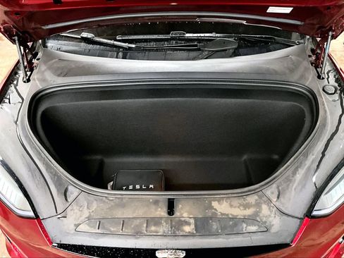 Used 2024 Tesla Model X image 13