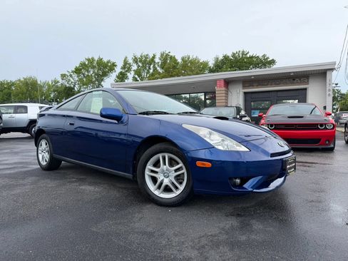 Used 2003 Toyota Celica GT FWD image 1