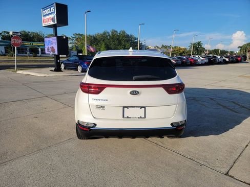 Used 2022 Kia Sportage LX FWD image 4