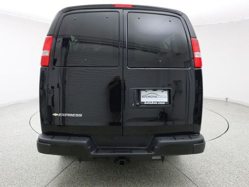 Used 2024 Chevrolet Express 3500 LS RWD image 4