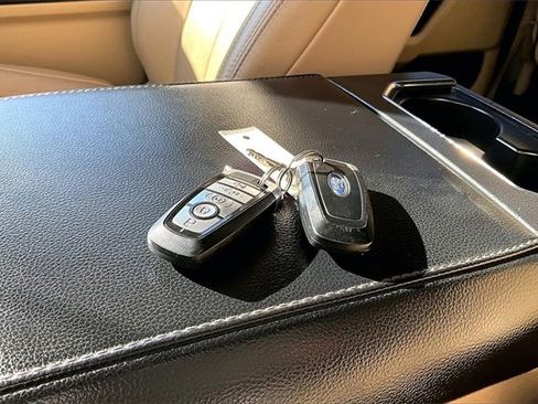 Used 2020 Ford F350 Lariat w/ Lariat Ultimate Package image 35