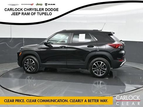 Used 2025 Chevrolet TrailBlazer LT AWD/4WD image 9