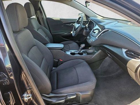 Used 2023 Chevrolet Malibu LT FWD image 24