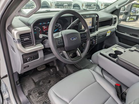 New 2025 Ford F550 4x4 Crew Cab Super Duty w/ XL Chrome Package image 15