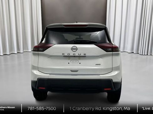 New 2026 Nissan Rogue SV w/ Cold Weather Package AWD/4WD image 6