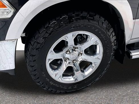 Used 2015 RAM 1500 Laramie w/ Convenience Group AWD/4WD image 34