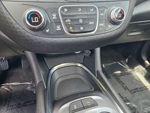 Used 2024 Chevrolet Malibu LT FWD image 15