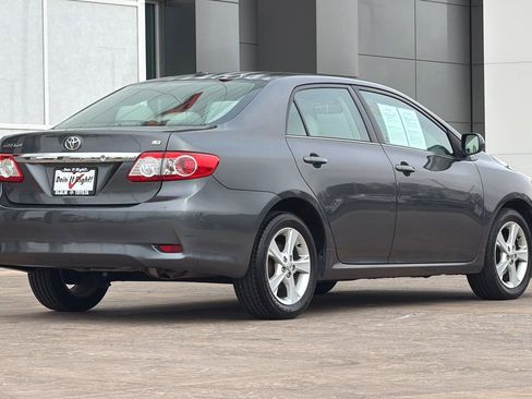 Used 2013 Toyota Corolla LE image 4