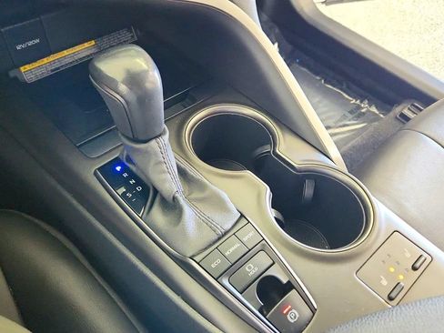 Used 2021 Toyota Camry XSE FWD image 19