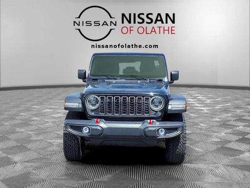 Used 2025 Jeep Wrangler Unlimited Rubicon AWD/4WD image 33