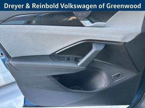 New 2026 Volkswagen Tiguan SE R-Line image 22