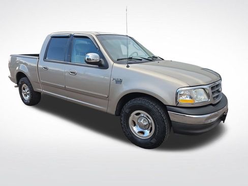 Used 2002 Ford F150 2WD SuperCrew image 6