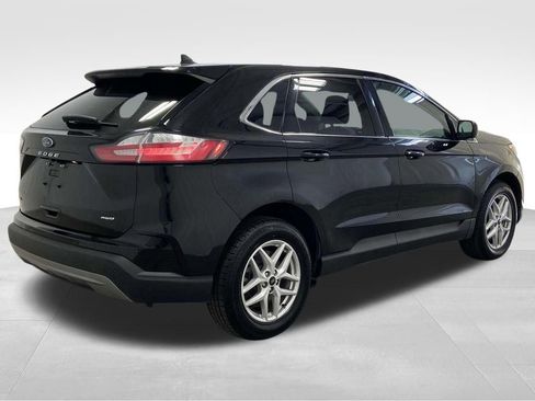 Used 2023 Ford Edge SEL image 3