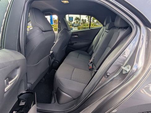 Used 2025 Toyota Corolla SE FWD image 9