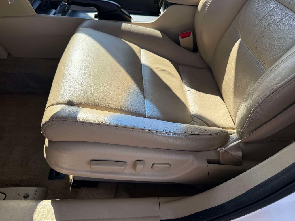 Used 2012 Honda Accord EX-L image 13