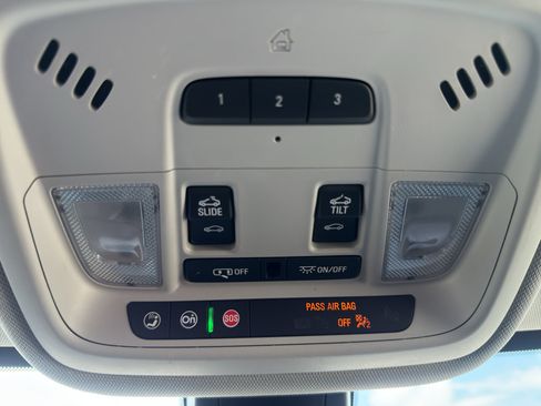 Used 2021 Chevrolet Traverse Premier w/ Redline Edition AWD/4WD image 36