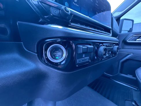Used 2025 Chevrolet Silverado 3500 LT w/ All Star Edition RWD image 17