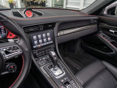 Used 2018 Porsche 911 Targa 4S image 20