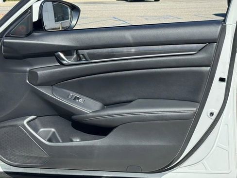 Used 2019 Honda Accord Sport image 30