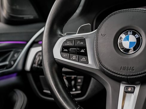 Used 2023 BMW M550i xDrive w/ Executive Package image 21