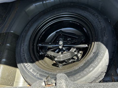 Used 2014 Dodge Avenger SE w/ Blacktop Package FWD image 21