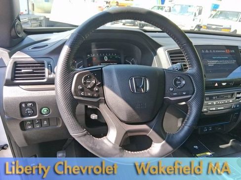 Used 2024 Honda Passport TrailSport image 19