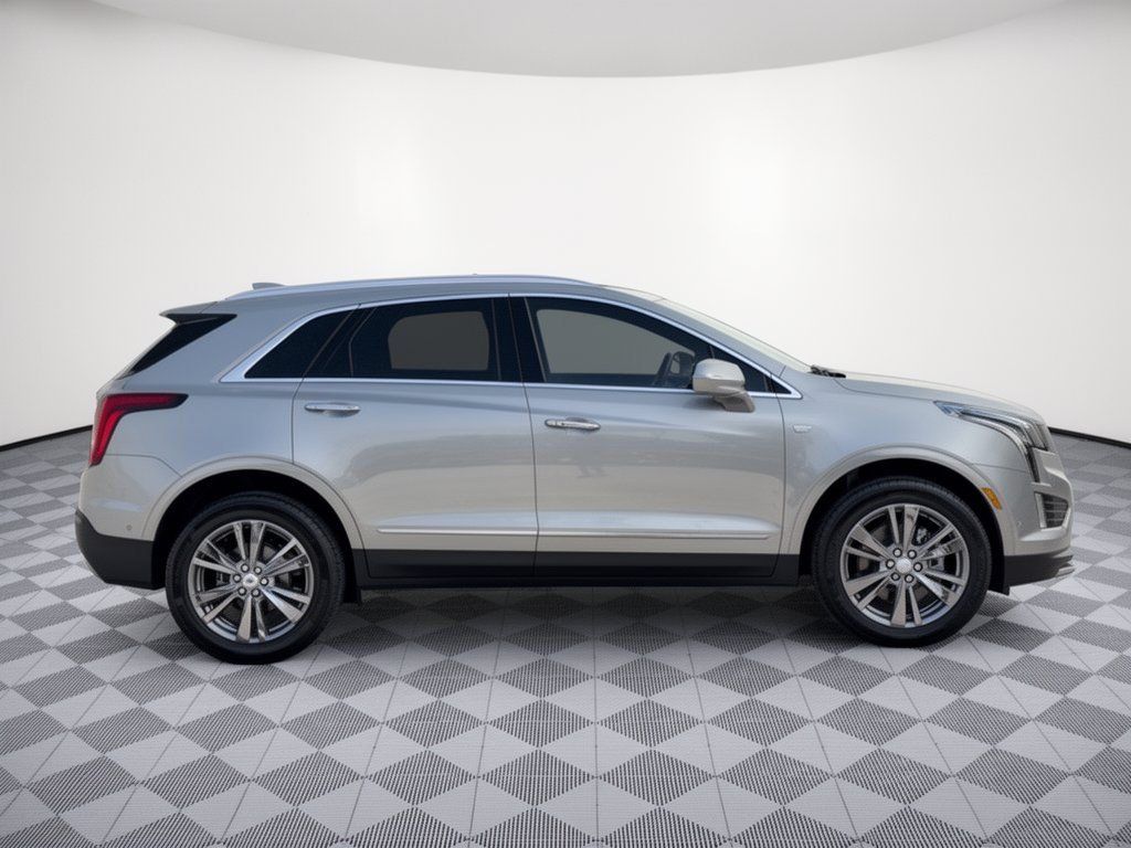Certified 2026 Cadillac XT5 Premium Luxury w/ LPO, Floor Liner Package FWD image 8