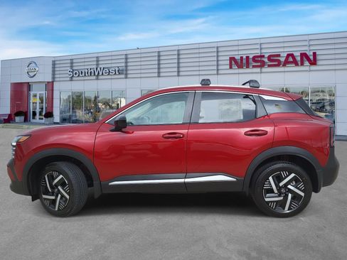 New 2026 Nissan Kicks SV w/ Cold Weather Package FWD image 8