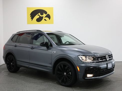 Used 2021 Volkswagen Tiguan SE R-Line FWD image 6