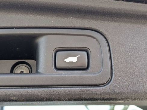 Used 2020 Honda Pilot Black Edition image 13