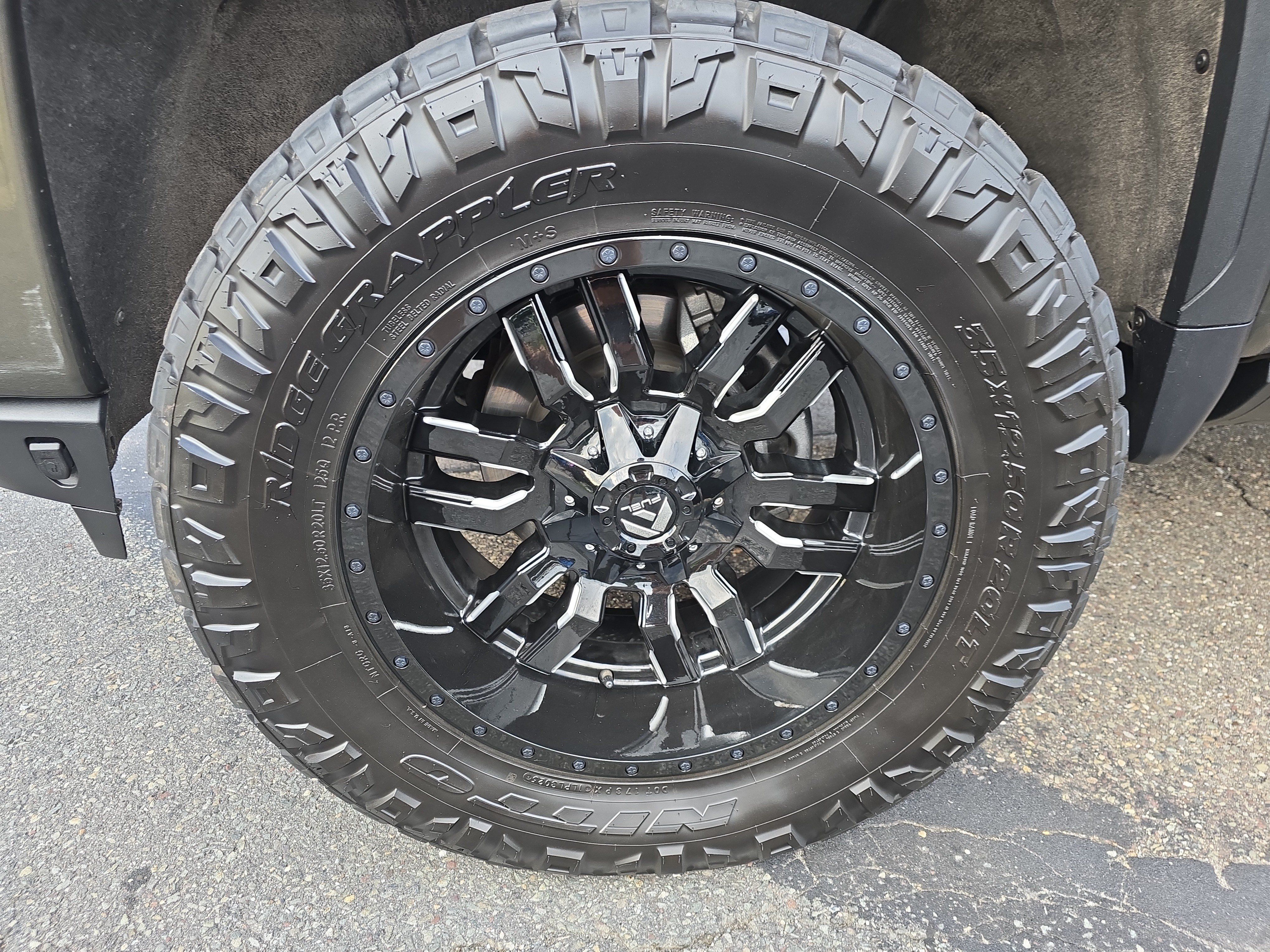 Used 2023 GMC Sierra 2500 AT4 w/ Gooseneck/5TH Wheel Package AWD/4WD image 12